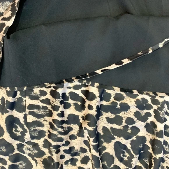 🌱HP! Cheetah Print Vince Camuto Skirt w/ Stretchy Waist LG